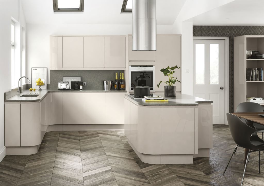 Lucente gloss cashmere handleless kitchen