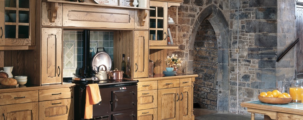 Arundel character oak kitchen