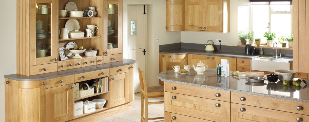 Erin character natural oak kitchen