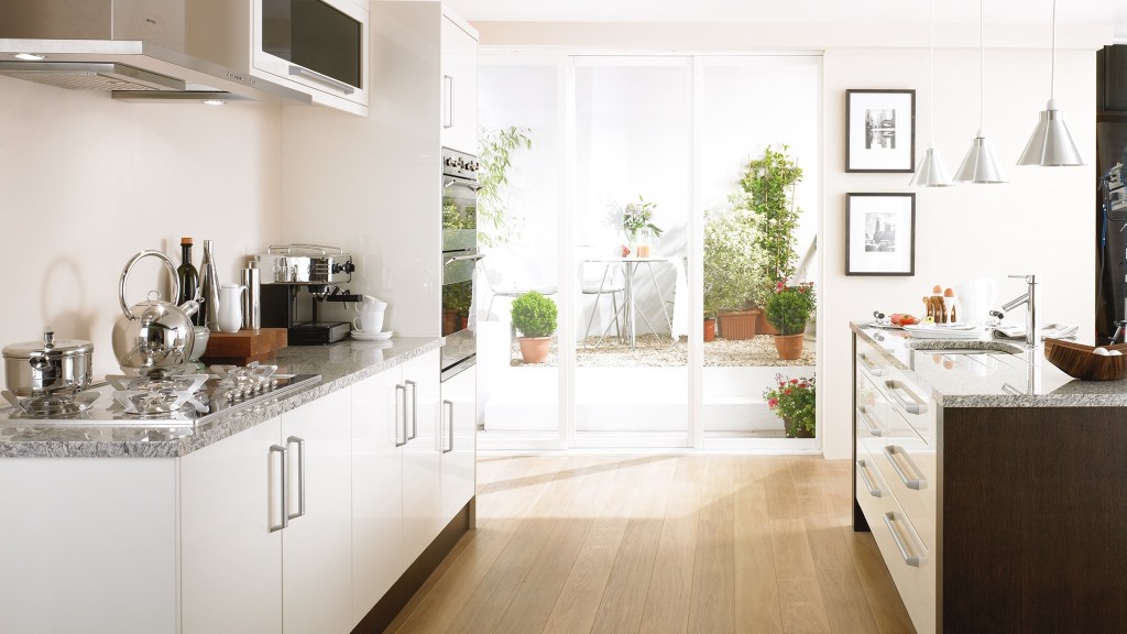 Haddington cream high gloss kitchen