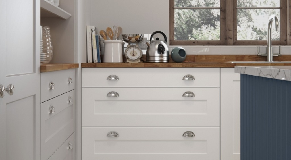 Hartside alpine white shaker kitchen