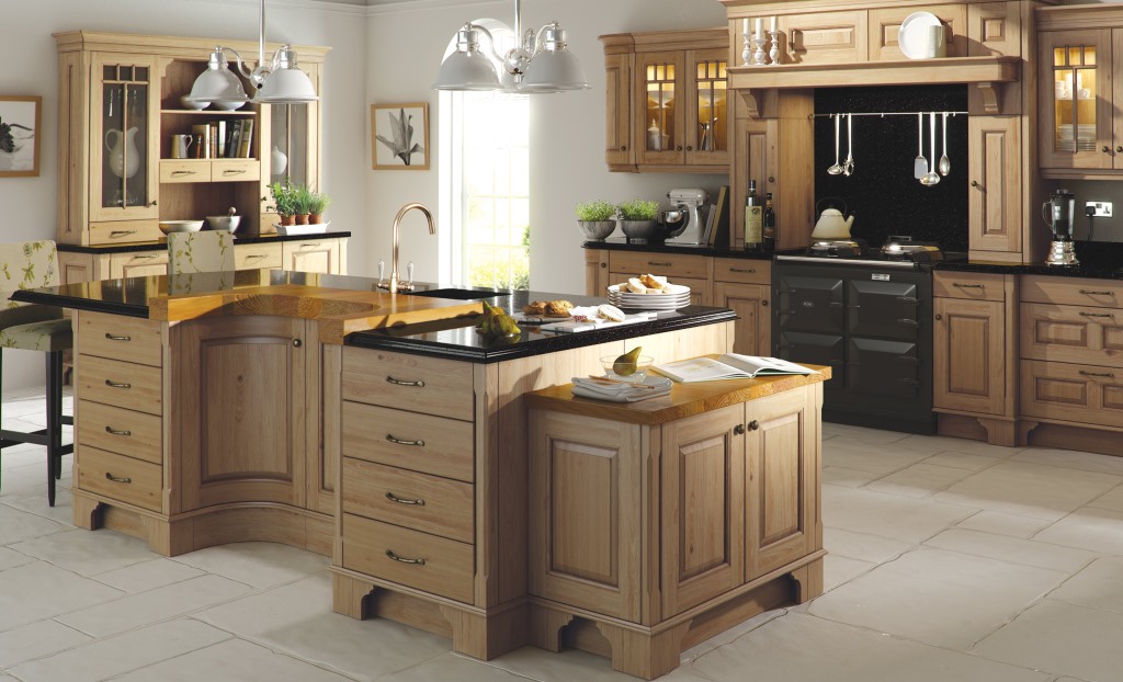 Dante light oak antiqued kitchen