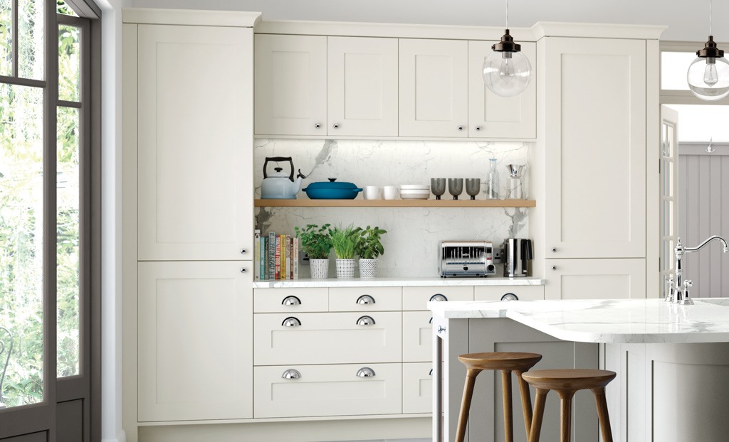 Georgia shaker porcelain handleless kitchen