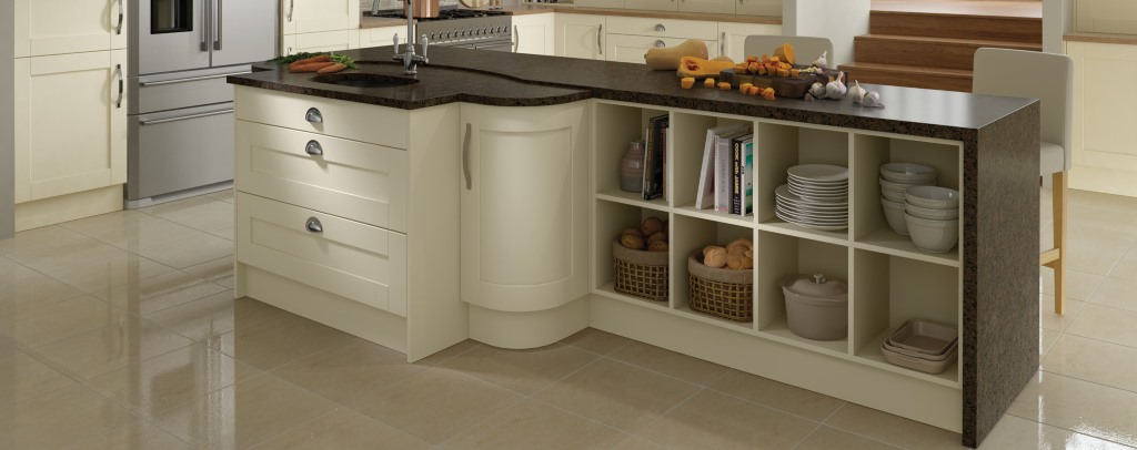 Madison ivory shaker kitchen