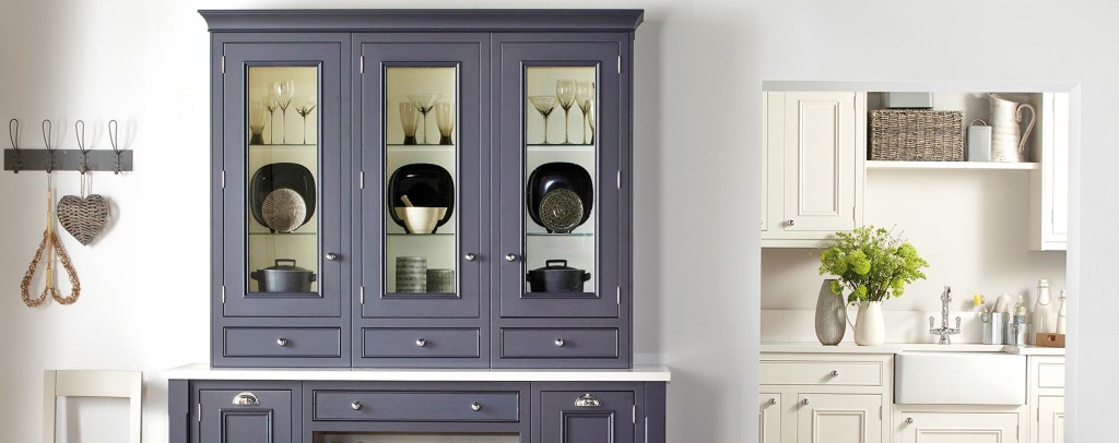 Salcombe inframe kitchen from Burbidge