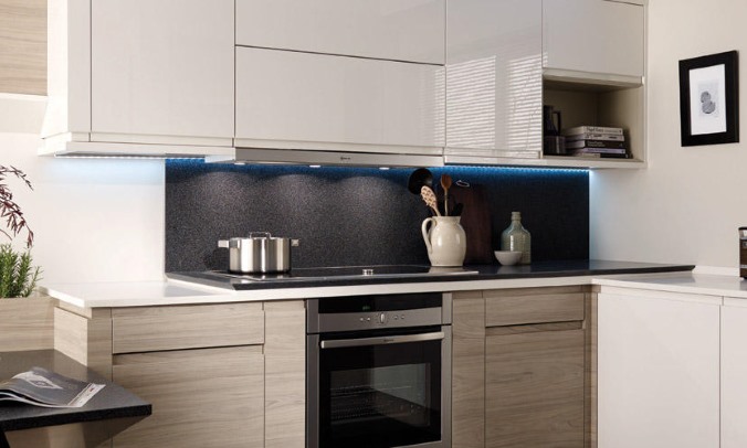 Remo elm handleless kitchen