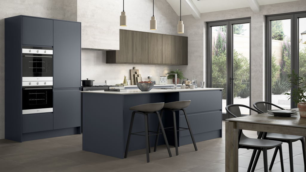Strada handleless matt kitchen from Stori / Uform