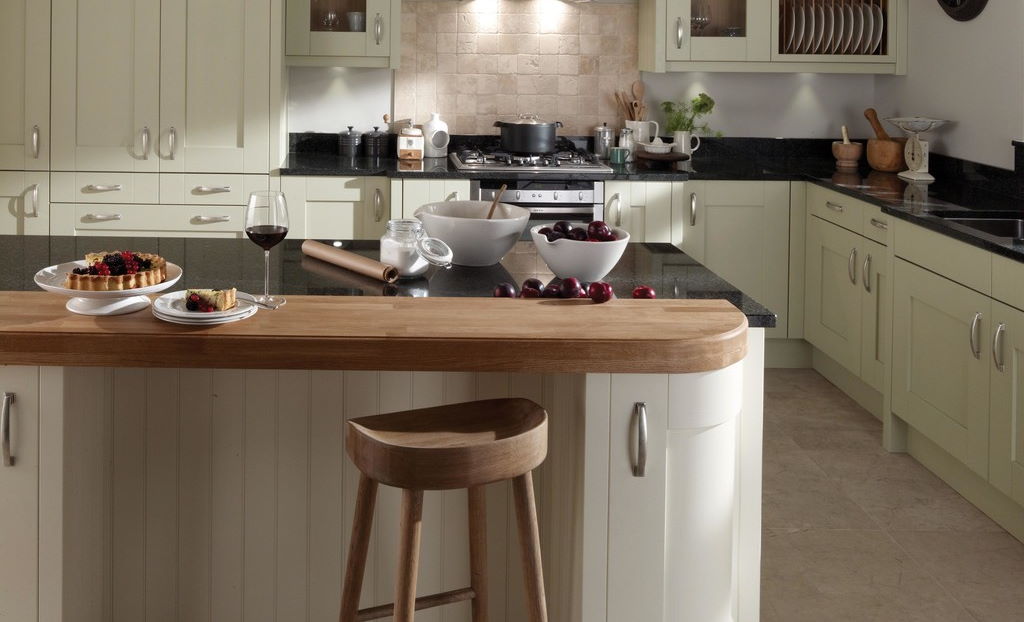 Second Nature Milbourne alabaster shaker kitchen