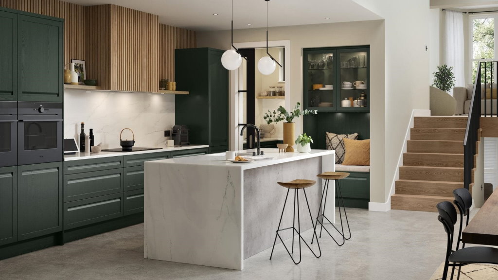 Kitchen Stori / Uform Harborne shaker heritage green