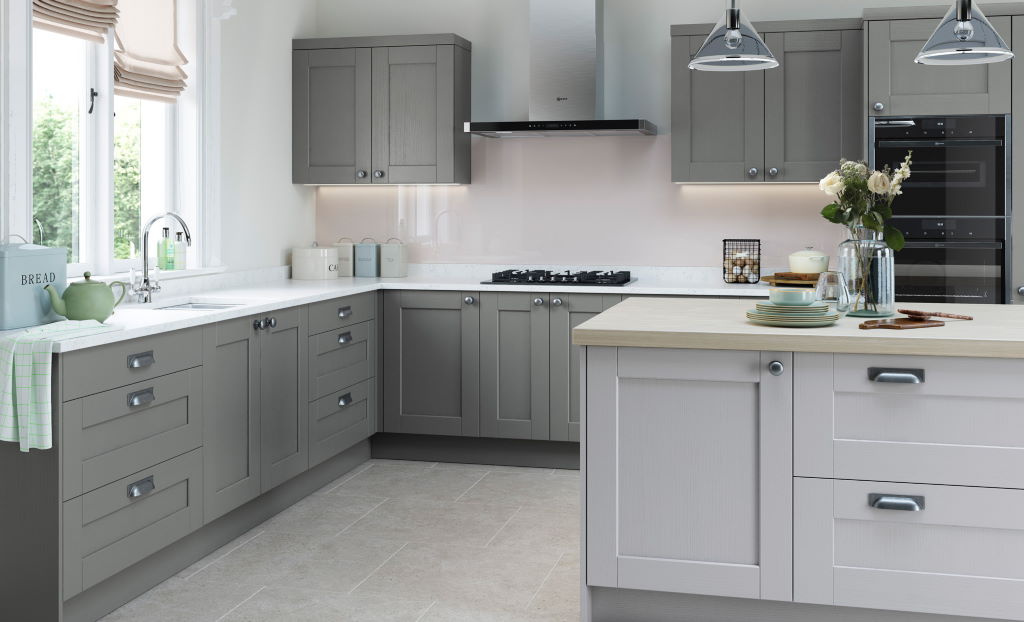 Kitchen Stori / Uform Kensington shaker dust grey