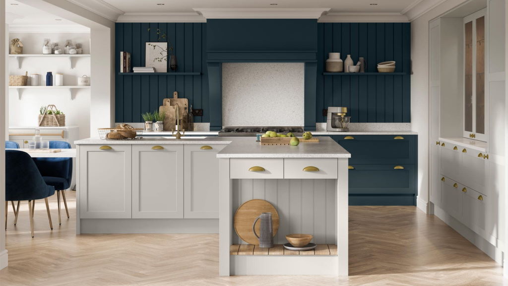 Stori / Uform Clifden shaker kitchen