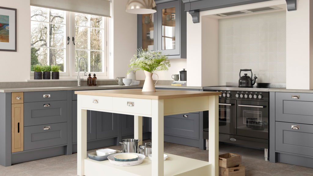 Stori / Uform Florence beaded shaker kitchen